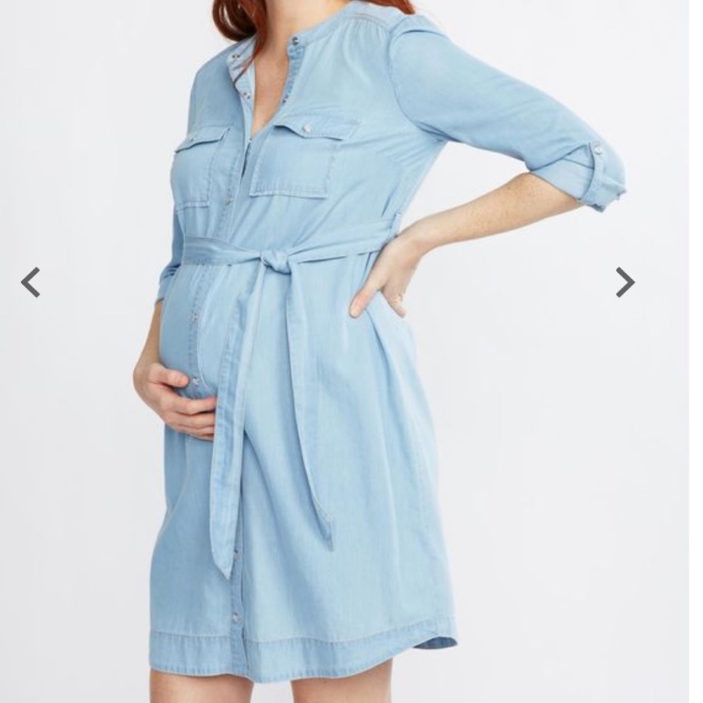 NWT Maternity chambray dress. Size M.